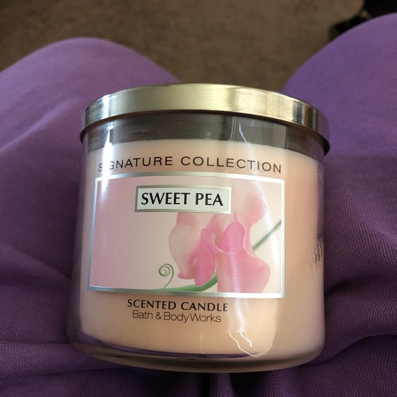 Bath & Body Works Other - NWT - Bath & Body Works 14.5oz. Sweet Pea Candle